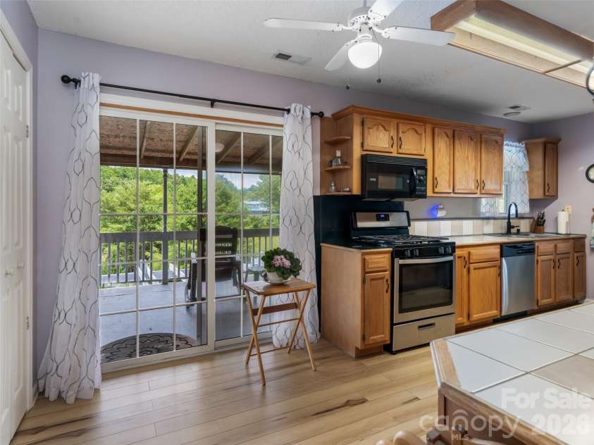9 Coquina Lane, Leicester, NC 28748.  MLS# CAR4388772, YatesRealty ID 27991. 