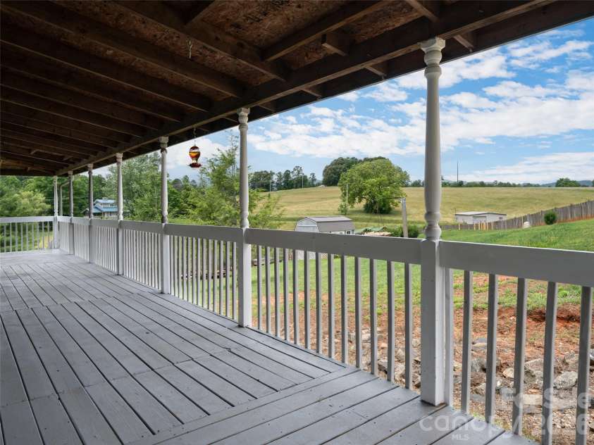 9 Coquina Lane, Leicester, NC 28748.  MLS# CAR4388772, YatesRealty ID 27991. 