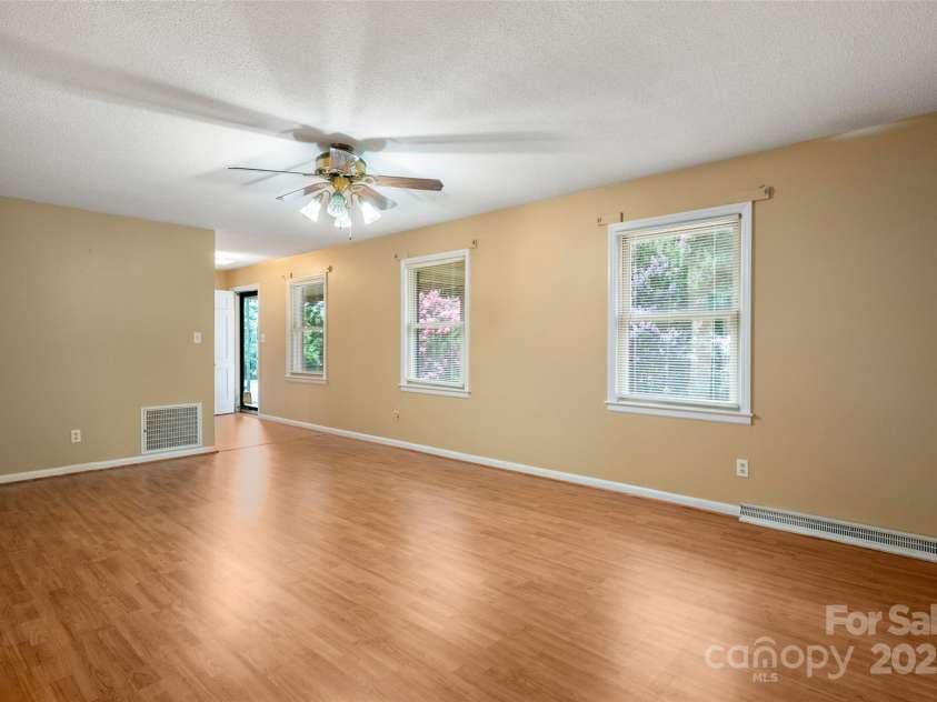 1536 Anderson Street, Gastonia, NC 28054.  MLS# CAR4283379, YatesRealty ID 27992. Living Room 3