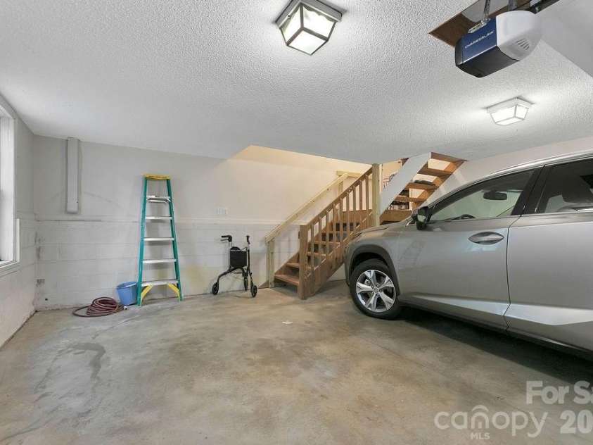 61 Autumn Glen Court, Brevard, NC 28712.  MLS# CAR4388849, YatesRealty ID 27992. 