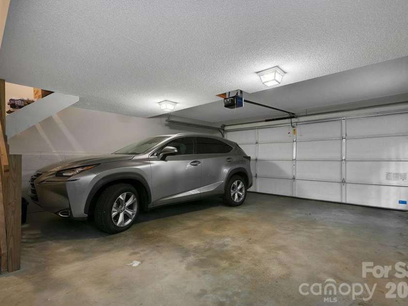 61 Autumn Glen Court, Brevard, NC 28712.  MLS# CAR4388849, YatesRealty ID 27992. 