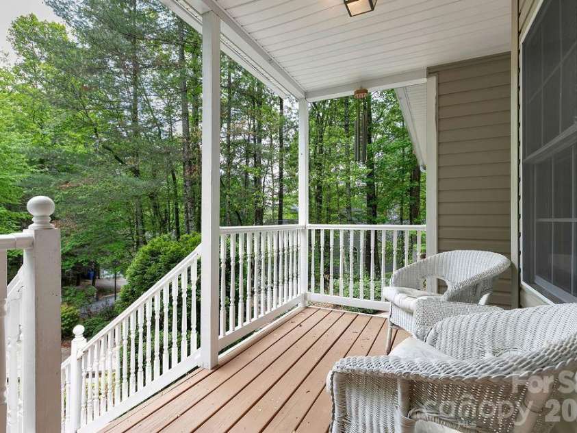 61 Autumn Glen Court, Brevard, NC 28712.  MLS# CAR4420624, YatesRealty ID 27992. 
