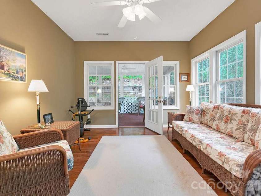 61 Autumn Glen Court, Brevard, NC 28712.  MLS# CAR4420624, YatesRealty ID 27992. 