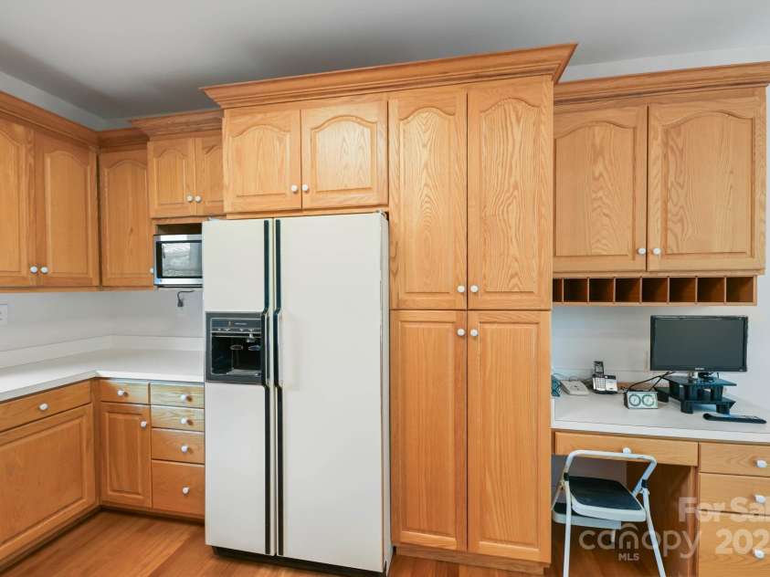 12041 Spinnaker Drive, Tega Cay, SC 29708.  MLS# CAR4283093, YatesRealty ID 27993. 
