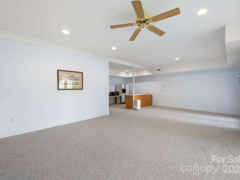 12041 Spinnaker Drive, Tega Cay, SC 29708.  MLS# CAR4283093, YatesRealty ID 27993. 
