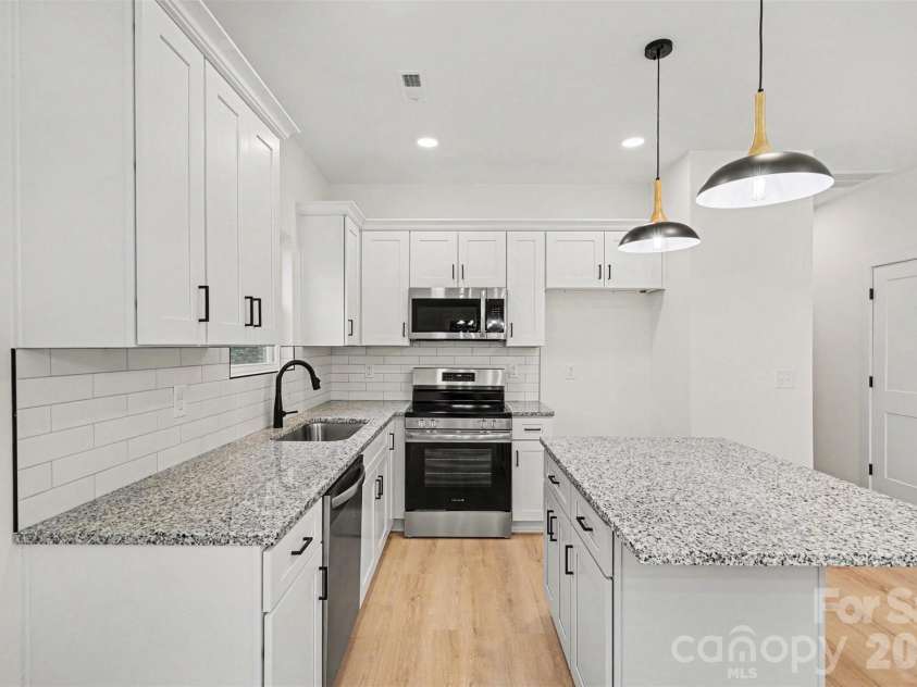7523/7525 Lawyers Road, Charlotte, NC 28227.  MLS# CAR4390152, YatesRealty ID 27993. 