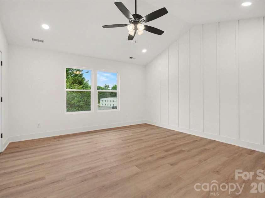 7523/7525 Lawyers Road, Charlotte, NC 28227.  MLS# CAR4390152, YatesRealty ID 27993. 