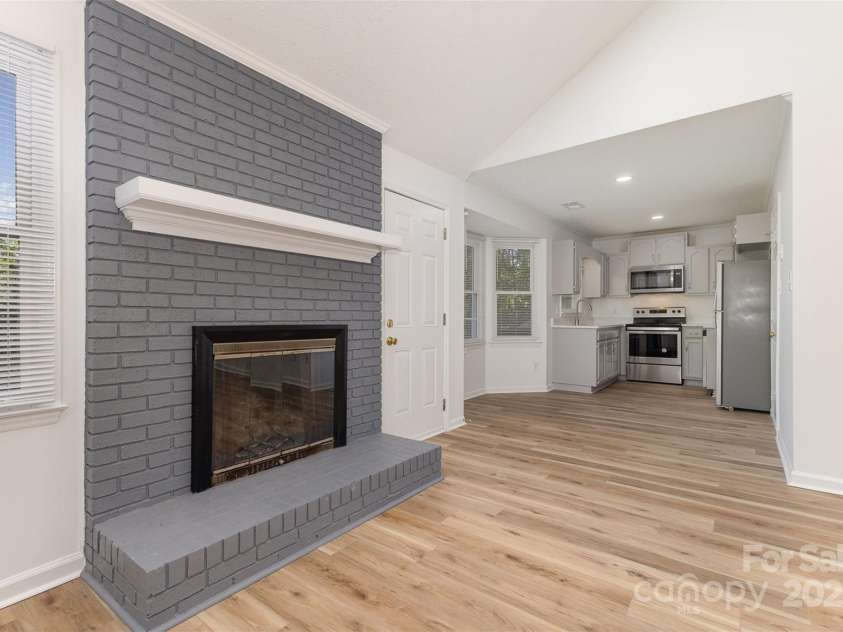 14806 Karina Falls Court, Charlotte, NC 28273.  MLS# CAR4284343, YatesRealty ID 27995. 