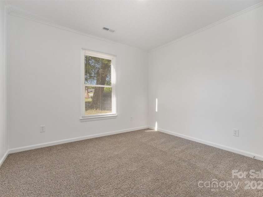 14806 Karina Falls Court, Charlotte, NC 28273.  MLS# CAR4284343, YatesRealty ID 27995. 