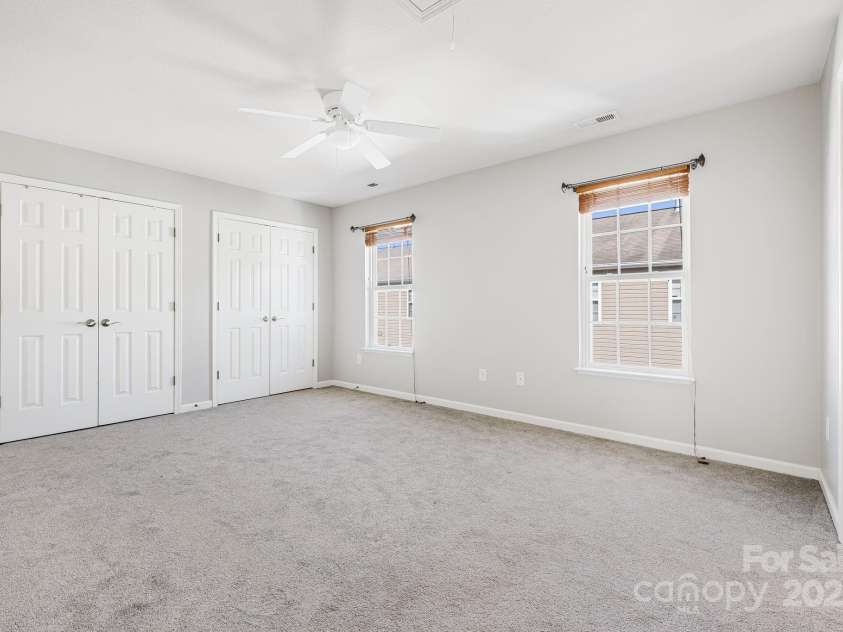 48 Lanceford Circle, Fletcher, NC 28732.  MLS# CAR4284692, YatesRealty ID 27996. 