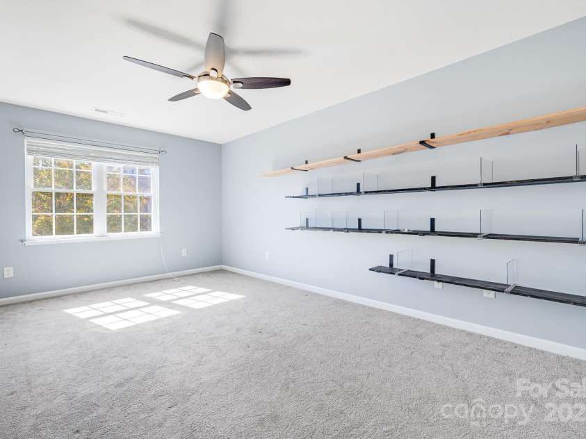 48 Lanceford Circle, Fletcher, NC 28732.  MLS# CAR4284692, YatesRealty ID 27996. 