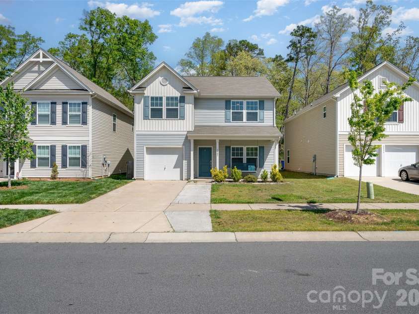 3987 Tersk Drive, Midland, NC 28107.  MLS# CAR4390172, YatesRealty ID 27998. 