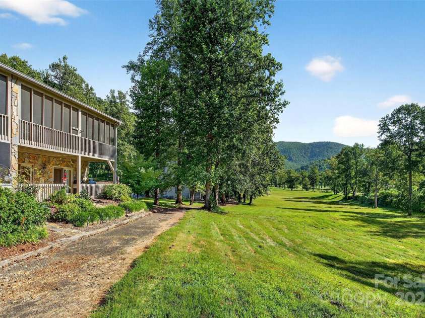 307 #7 Blue Ridge Drive, Marion, NC 28752.  MLS# CAR4298364, YatesRealty ID 28. 