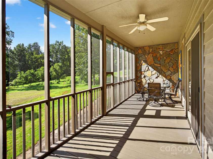 307 #7 Blue Ridge Drive, Marion, NC 28752.  MLS# CAR4298364, YatesRealty ID 28. 