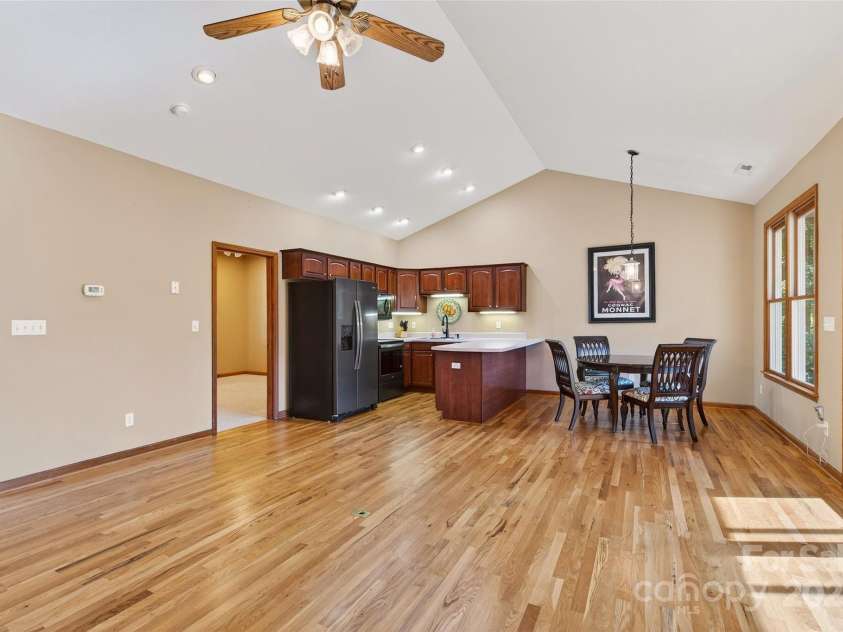 307 #7 Blue Ridge Drive, Marion, NC 28752.  MLS# CAR4298364, YatesRealty ID 28. 