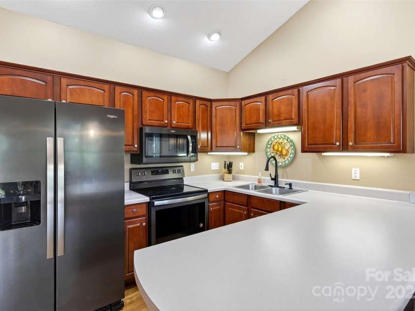 307 #7 Blue Ridge Drive, Marion, NC 28752.  MLS# CAR4298364, YatesRealty ID 28. 