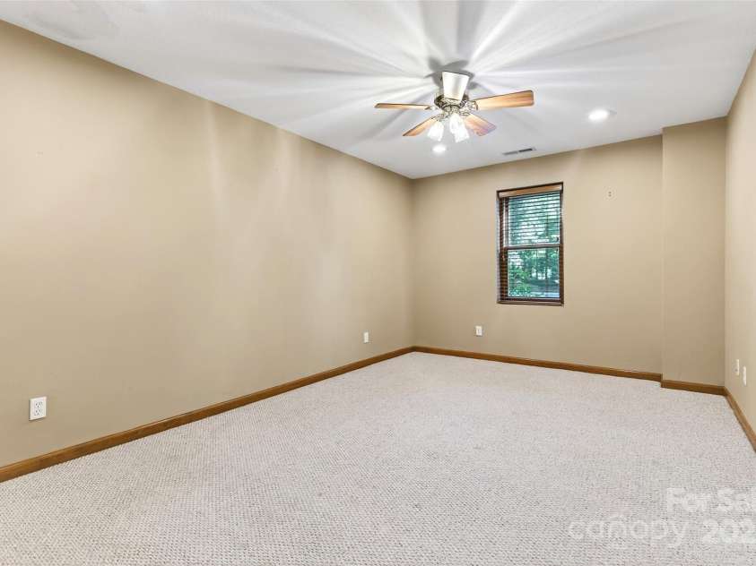 307 #7 Blue Ridge Drive, Marion, NC 28752.  MLS# CAR4298364, YatesRealty ID 28. 