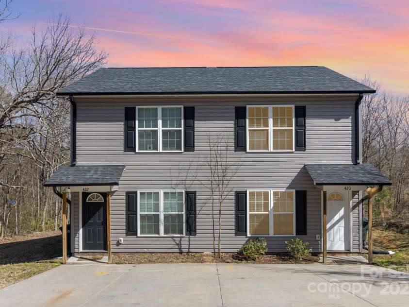 422 Balfour Drive, Salisbury, NC 28147.  MLS# CAR4228675, YatesRealty ID 2800. 