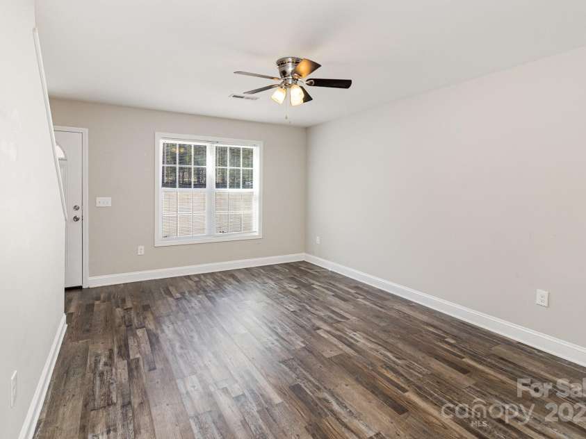 422 Balfour Drive, Salisbury, NC 28147.  MLS# CAR4228675, YatesRealty ID 2800. 