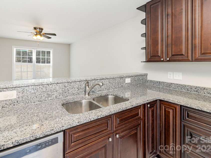 422 Balfour Drive, Salisbury, NC 28147.  MLS# CAR4228675, YatesRealty ID 2800. 