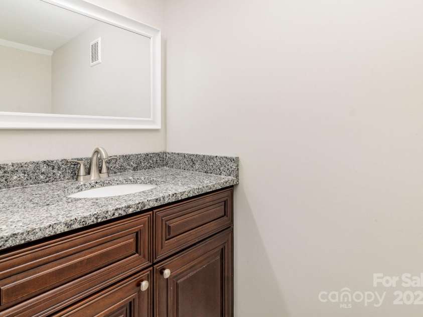 422 Balfour Drive, Salisbury, NC 28147.  MLS# CAR4228675, YatesRealty ID 2800. 