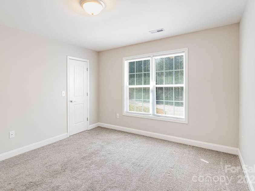 422 Balfour Drive, Salisbury, NC 28147.  MLS# CAR4228675, YatesRealty ID 2800. 