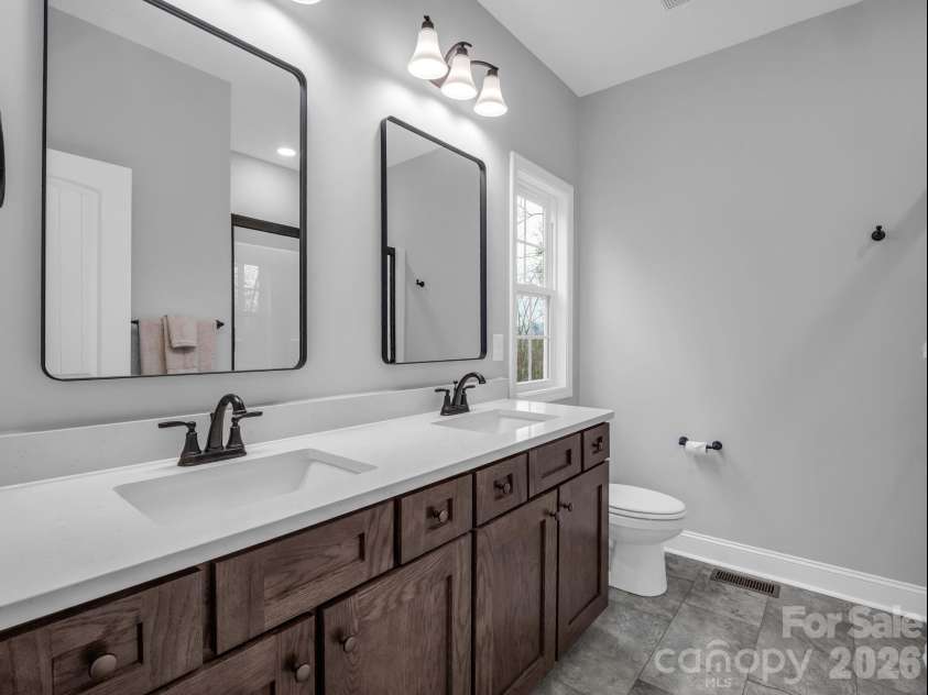 631 Mountain Parkway, Mill Spring, NC 28756.  MLS# CAR4350899, YatesRealty ID 2800. 
