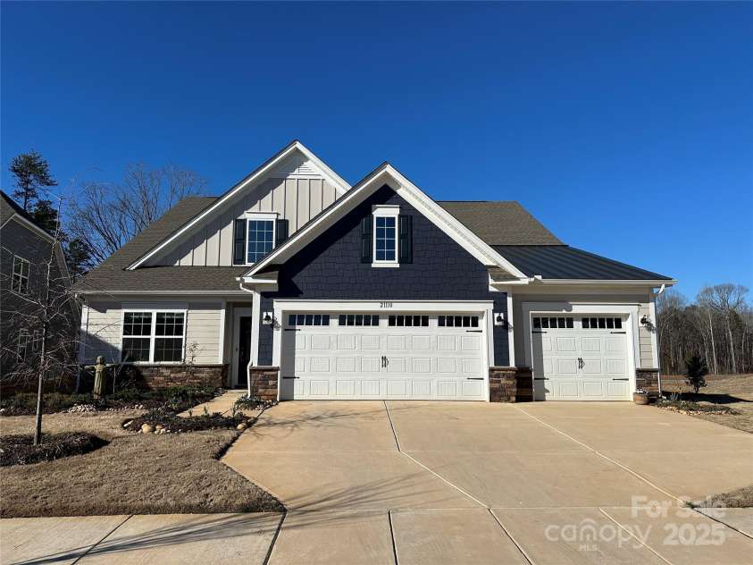 21110 Bank Fire Lane, Huntersville, NC 28078.  MLS# CAR4250011, YatesRealty ID 28000. 