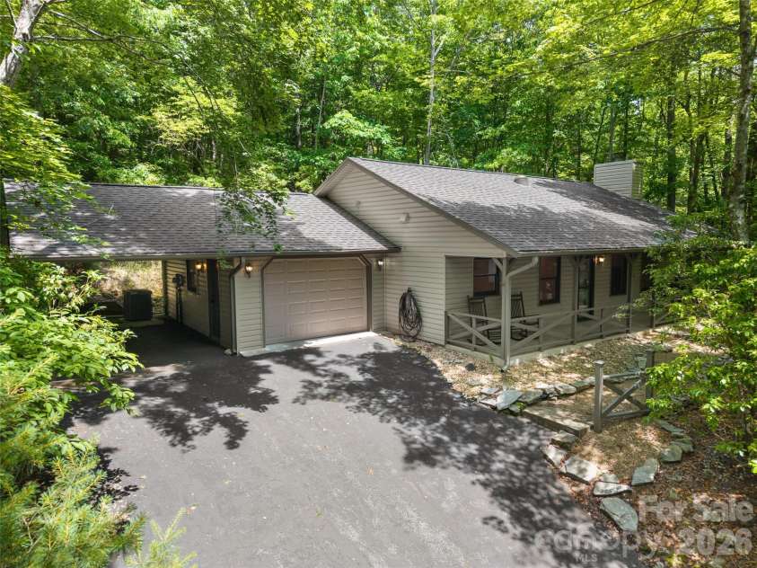 90 Cheestoonaya Way, Brevard, NC 28712.  MLS# CAR4388564, YatesRealty ID 28000. 