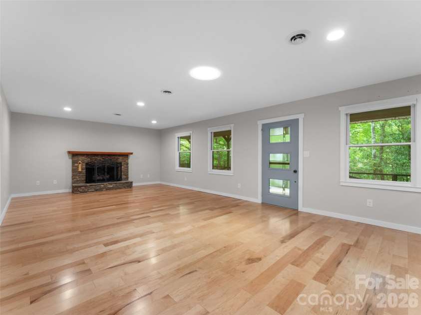 90 Cheestoonaya Way, Brevard, NC 28712.  MLS# CAR4388564, YatesRealty ID 28000. 