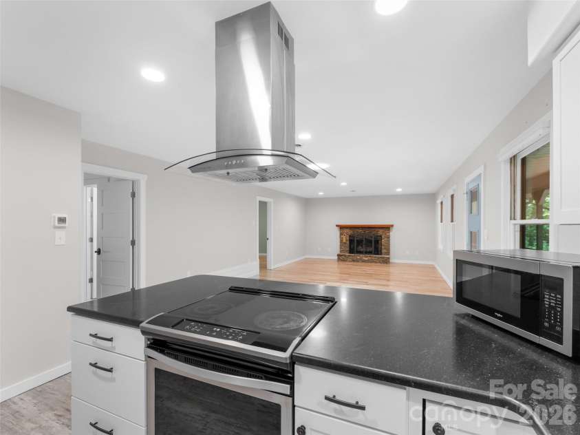 90 Cheestoonaya Way, Brevard, NC 28712.  MLS# CAR4388564, YatesRealty ID 28000. 