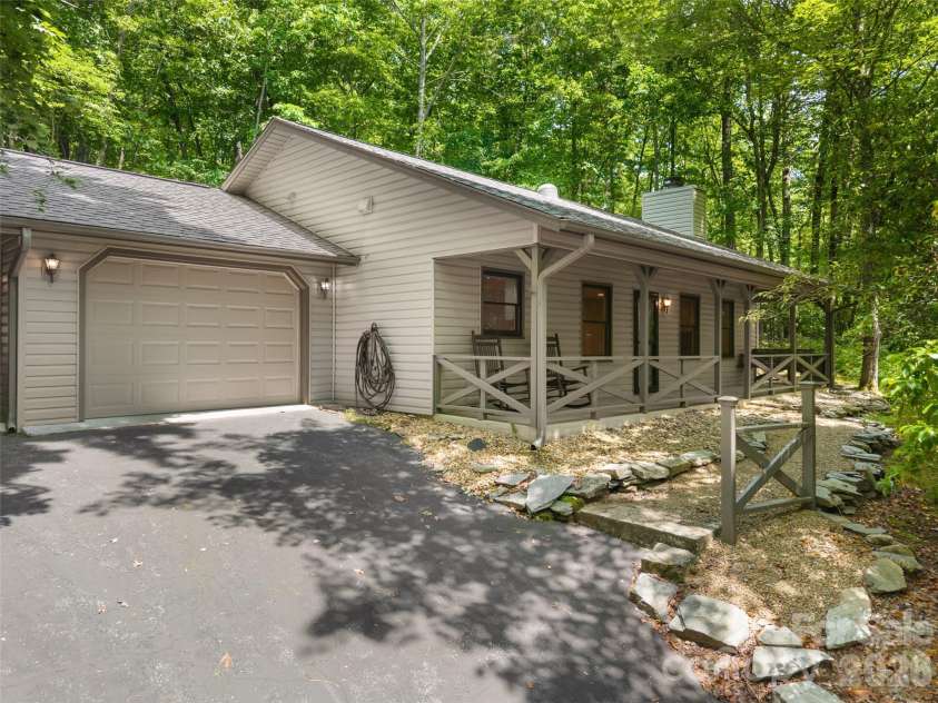 90 Cheestoonaya Way, Brevard, NC 28712.  MLS# CAR4388564, YatesRealty ID 28000. 