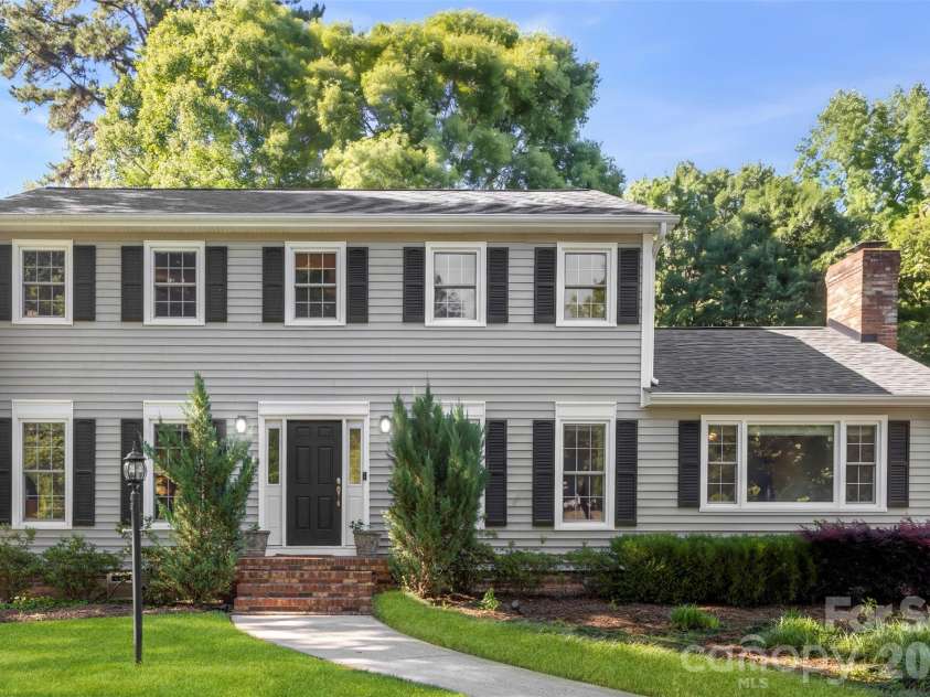 2106 Kings Drive, Gastonia, NC 28056.  MLS# CAR4389653, YatesRealty ID 28001. 
