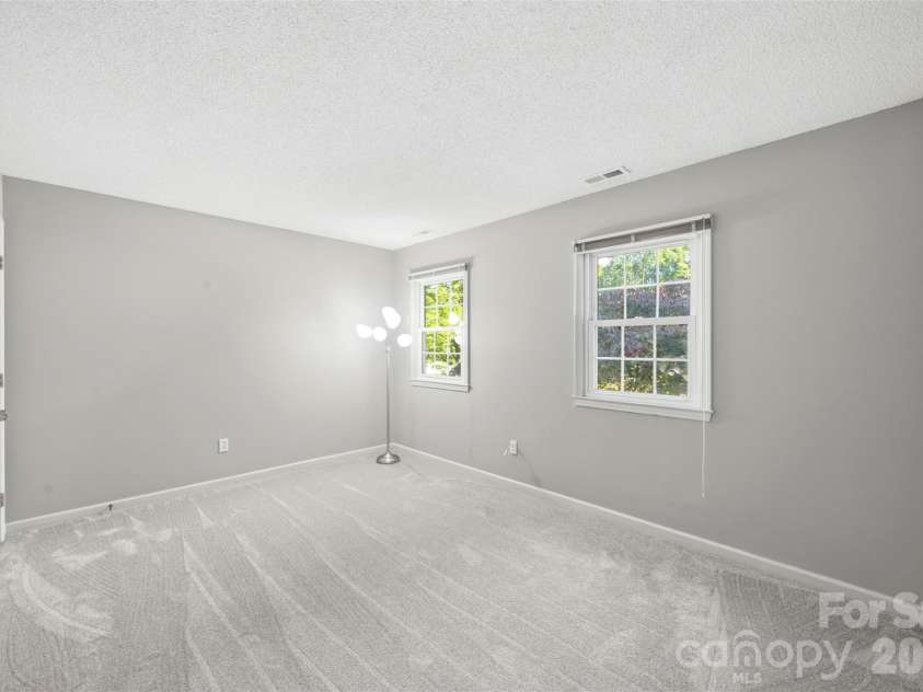 2106 Kings Drive, Gastonia, NC 28056.  MLS# CAR4389653, YatesRealty ID 28001. 