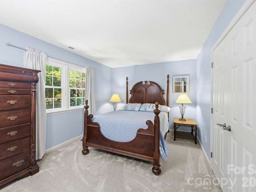 2106 Kings Drive, Gastonia, NC 28056.  MLS# CAR4389653, YatesRealty ID 28001. 