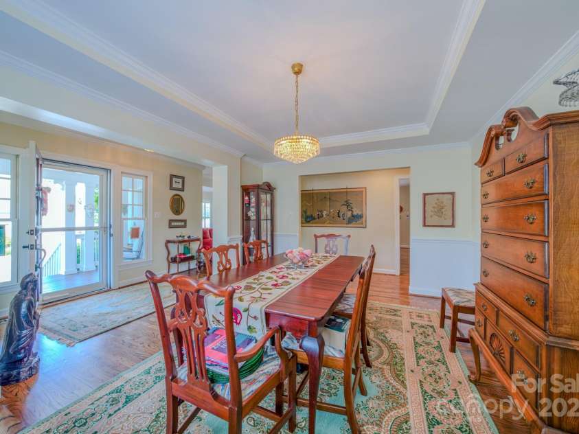 8 Creekside Way, Asheville, NC 28804.  MLS# CAR4275736, YatesRealty ID 28001. 