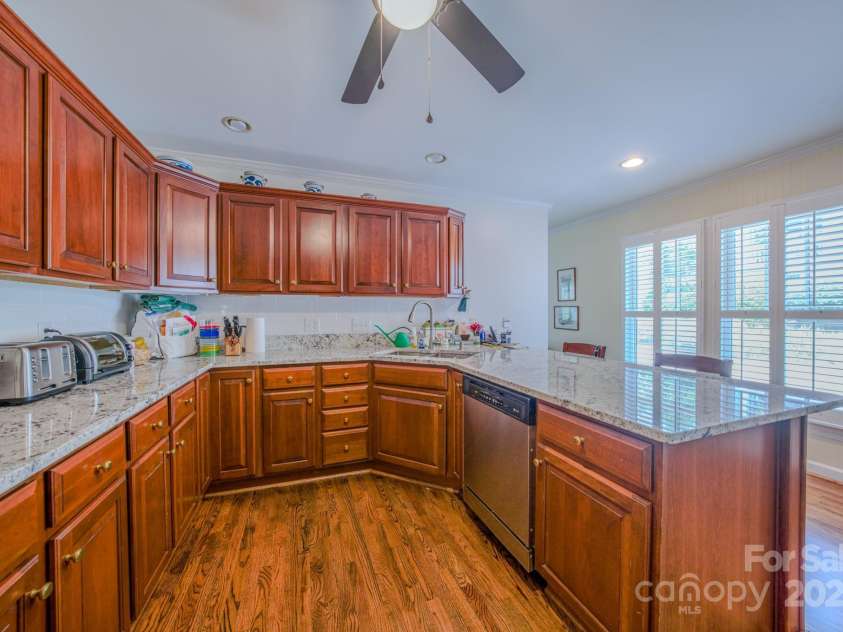 8 Creekside Way, Asheville, NC 28804.  MLS# CAR4275736, YatesRealty ID 28001. 