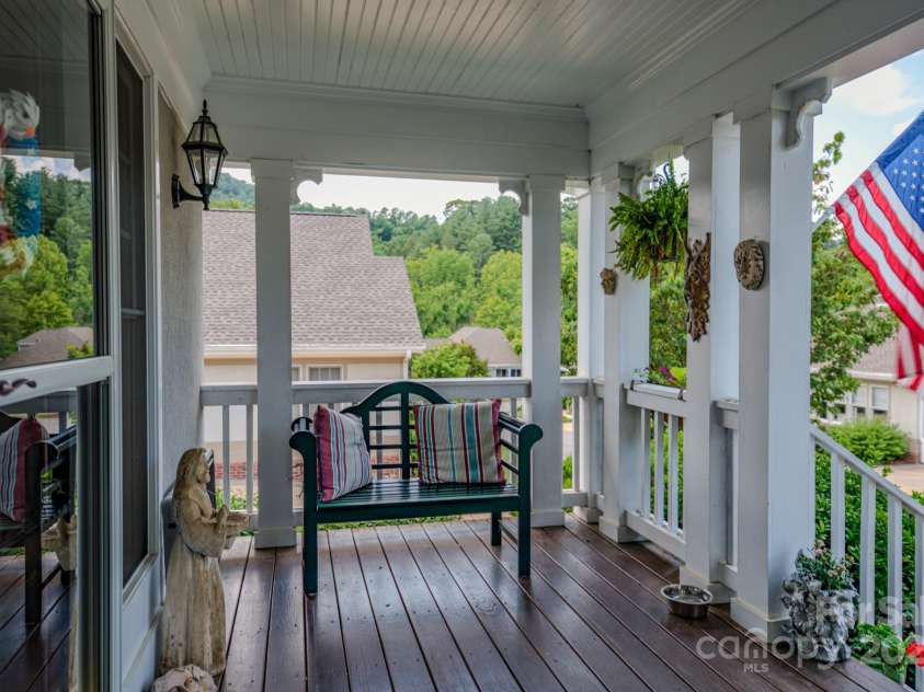 8 Creekside Way, Asheville, NC 28804.  MLS# CAR4275736, YatesRealty ID 28001. Covered Front Porch
