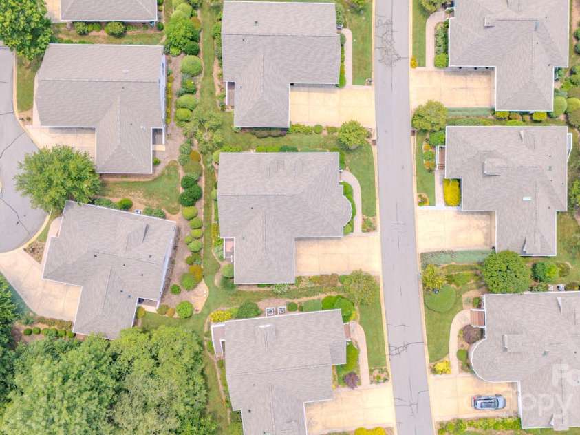 8 Creekside Way, Asheville, NC 28804.  MLS# CAR4275736, YatesRealty ID 28001. Creekside Community