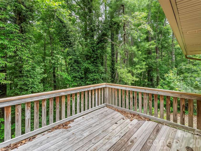 110 Wesley Drive, Morganton, NC 28655.  MLS# CAR4389732, YatesRealty ID 28002. 