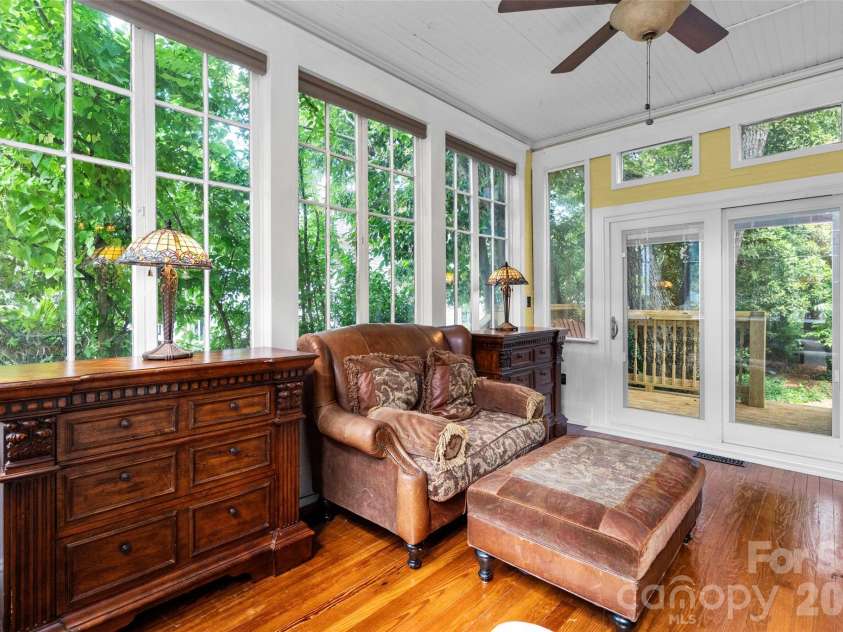 8 College Street, York, SC 29745.  MLS# CAR4390128, YatesRealty ID 28003. 