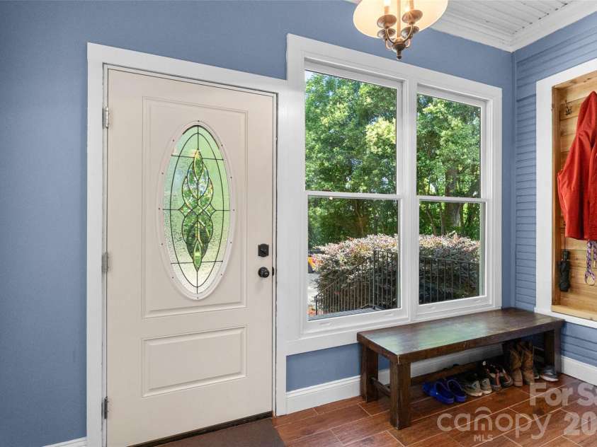 8 College Street, York, SC 29745.  MLS# CAR4390128, YatesRealty ID 28003. 