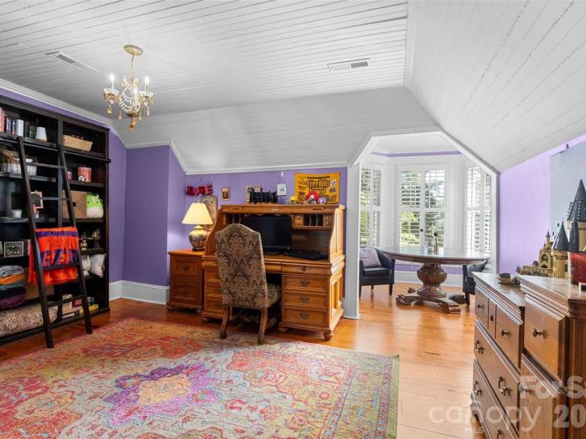 8 College Street, York, SC 29745.  MLS# CAR4390128, YatesRealty ID 28003. 
