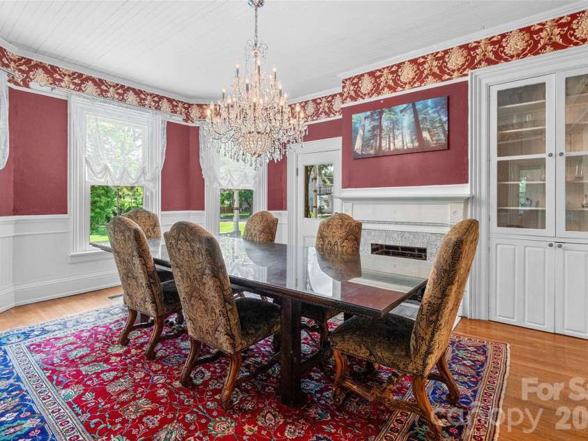 8 College Street, York, SC 29745.  MLS# CAR4390128, YatesRealty ID 28003. 