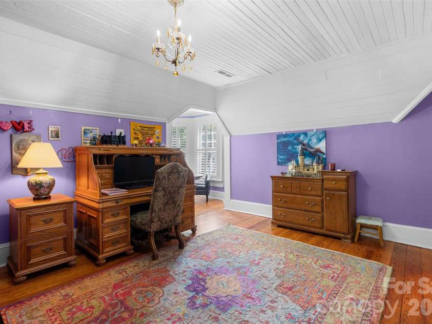 8 College Street, York, SC 29745.  MLS# CAR4390128, YatesRealty ID 28003. 