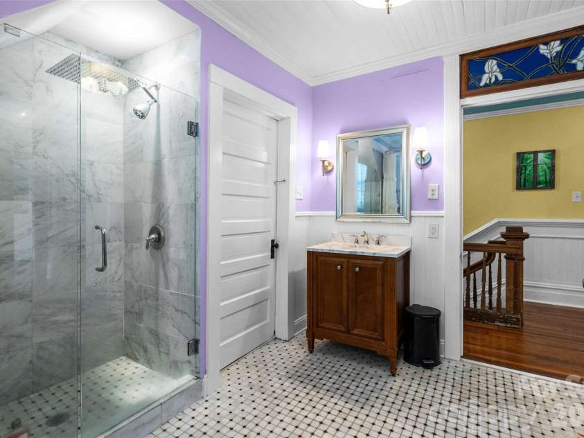 8 College Street, York, SC 29745.  MLS# CAR4390128, YatesRealty ID 28003. 