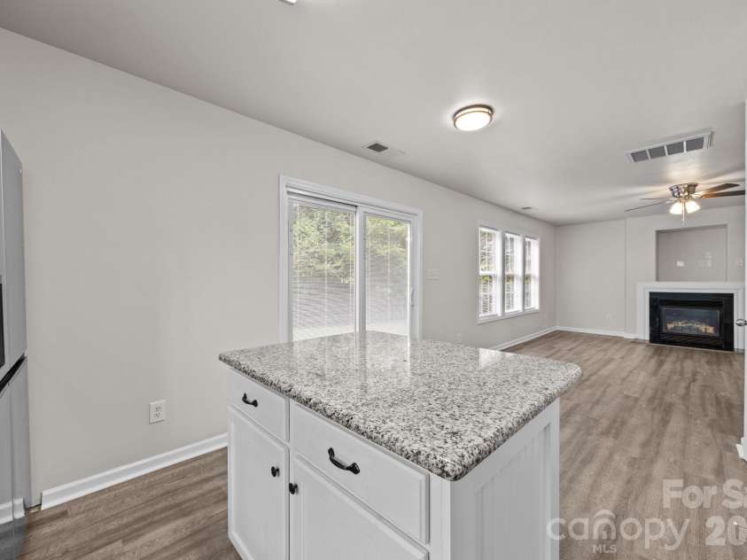 10609 Spring Rain Court, Charlotte, NC 28278.  MLS# CAR4390035, YatesRealty ID 28004. 