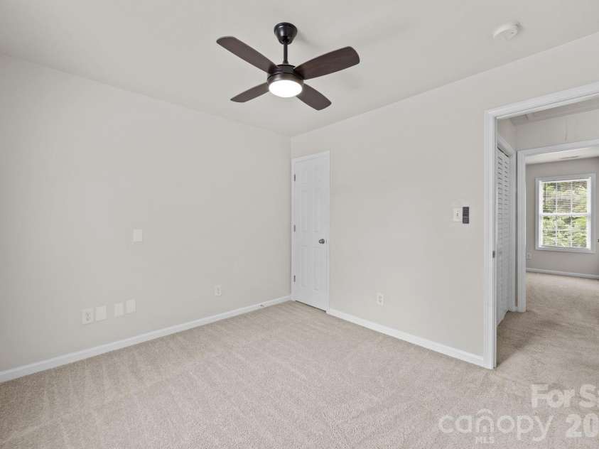 10609 Spring Rain Court, Charlotte, NC 28278.  MLS# CAR4390035, YatesRealty ID 28004. 