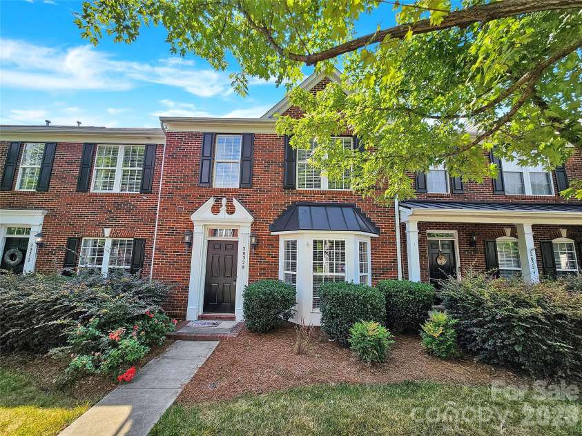 20528 Harbor View Drive, Cornelius, NC 28031.  MLS# CAR4387578, YatesRealty ID 28005. 