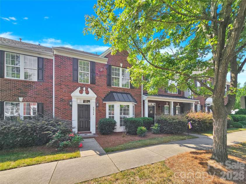 20528 Harbor View Drive, Cornelius, NC 28031.  MLS# CAR4387578, YatesRealty ID 28005. 